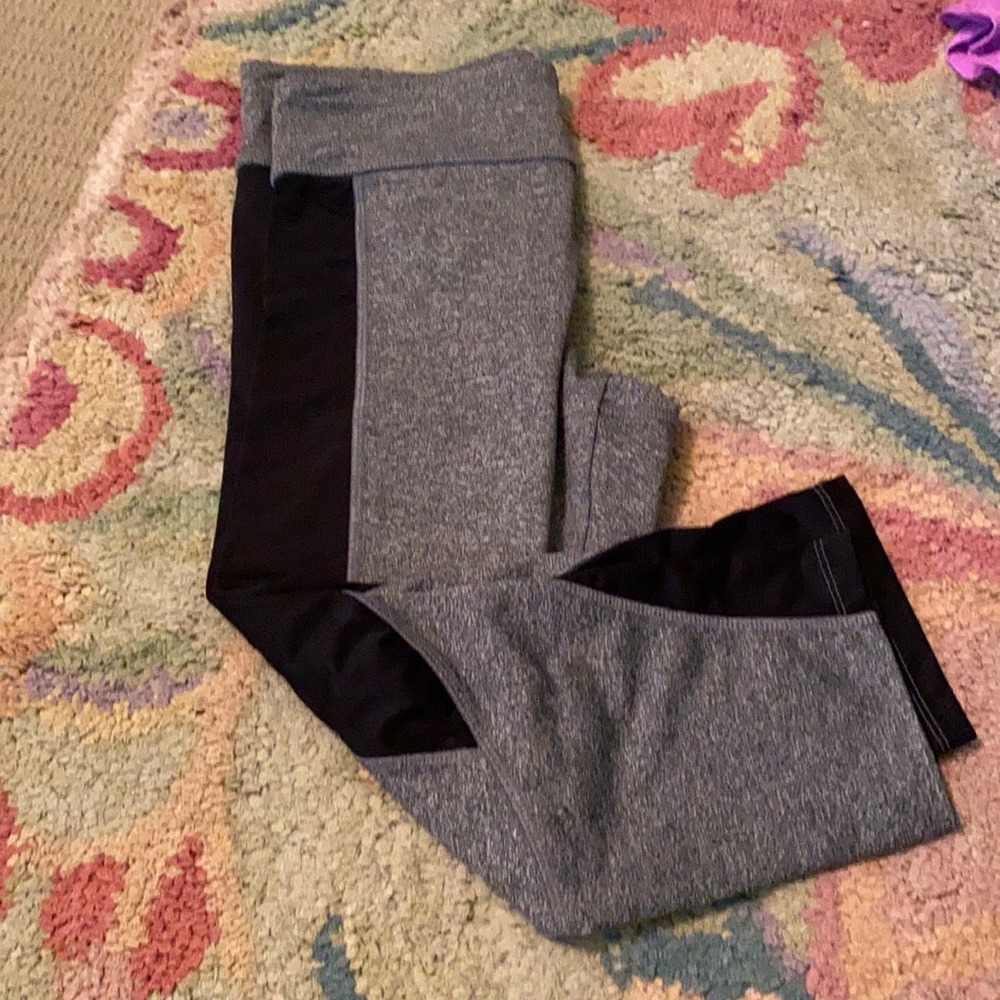 Grey and black cropped leggings